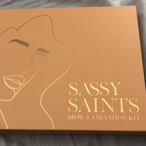 Sassy saints brow lamination kit.